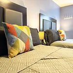 Charming 2 Bedrooms With Sofa Bed And Wifi